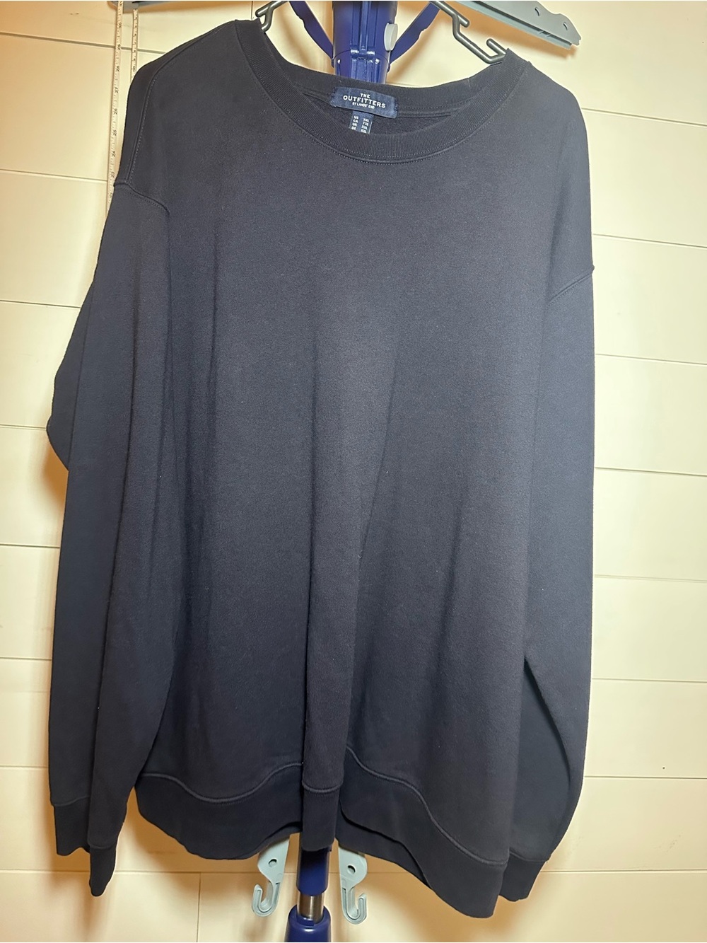 #107 Lands' End Men's Navy Crewneck Pullover Sweater